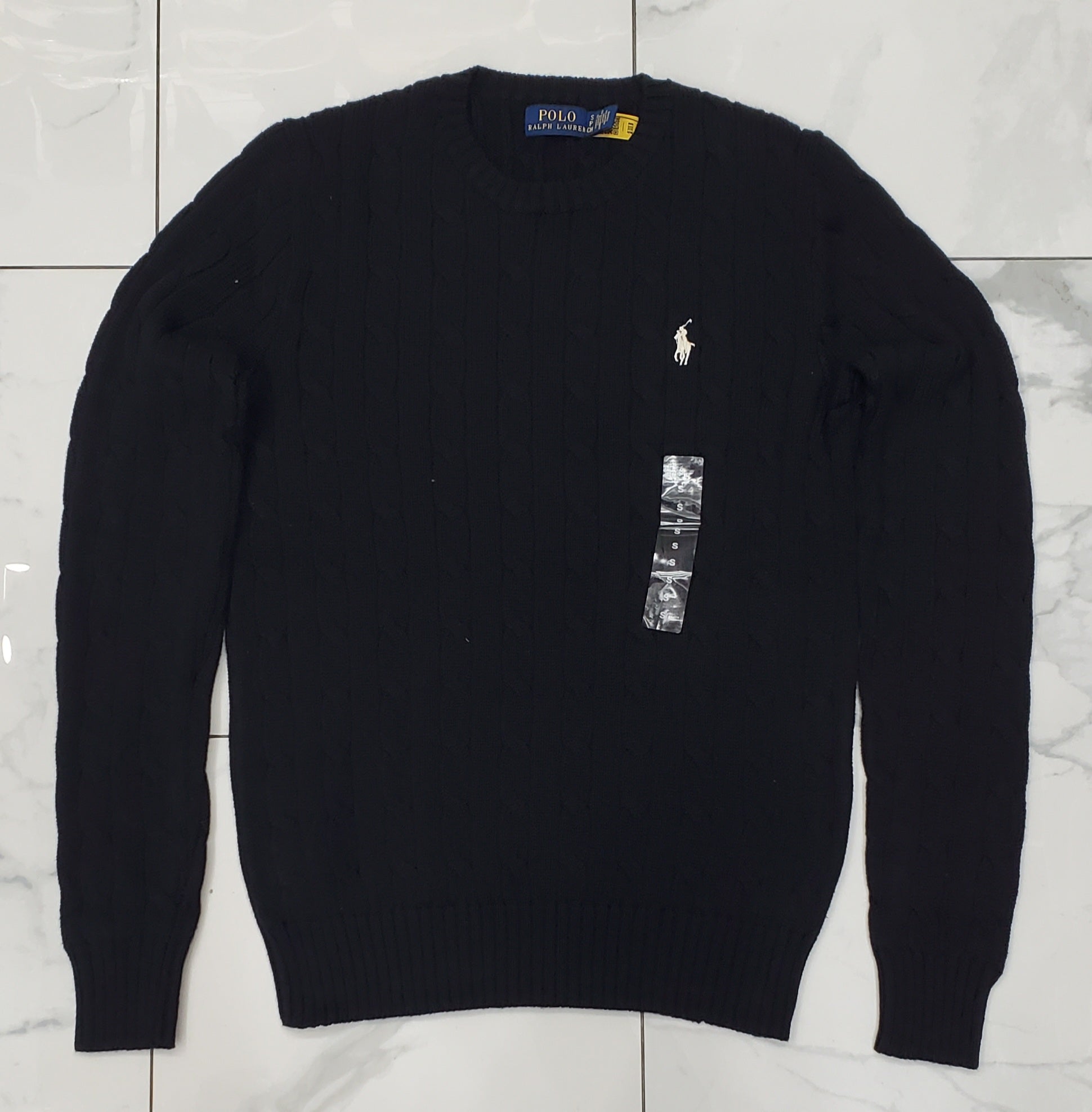 RALPH LAUREN Polo Cable-Knit V-Neck Cotton Sweater (Large, Black (Red  Pony)) : : Clothing, Shoes & Accessories