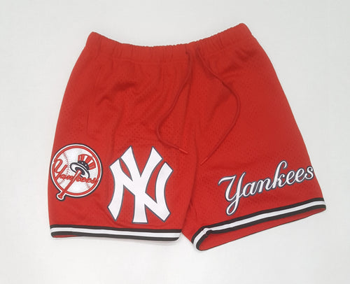 New York Yankees Logo Mesh Short - Unique Style